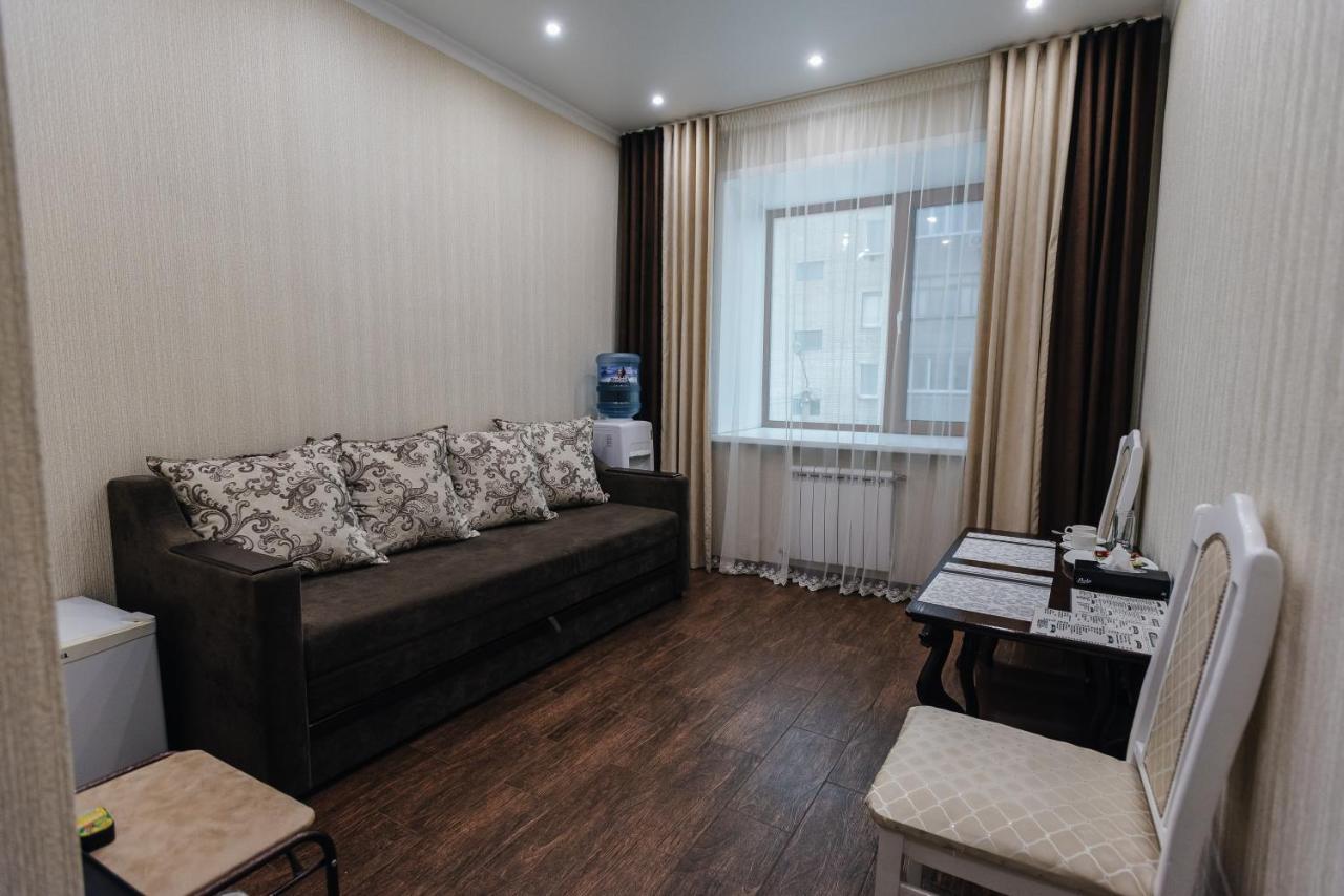 Altyn Adam Hotel Petropavlovsk Eksteriør bilde