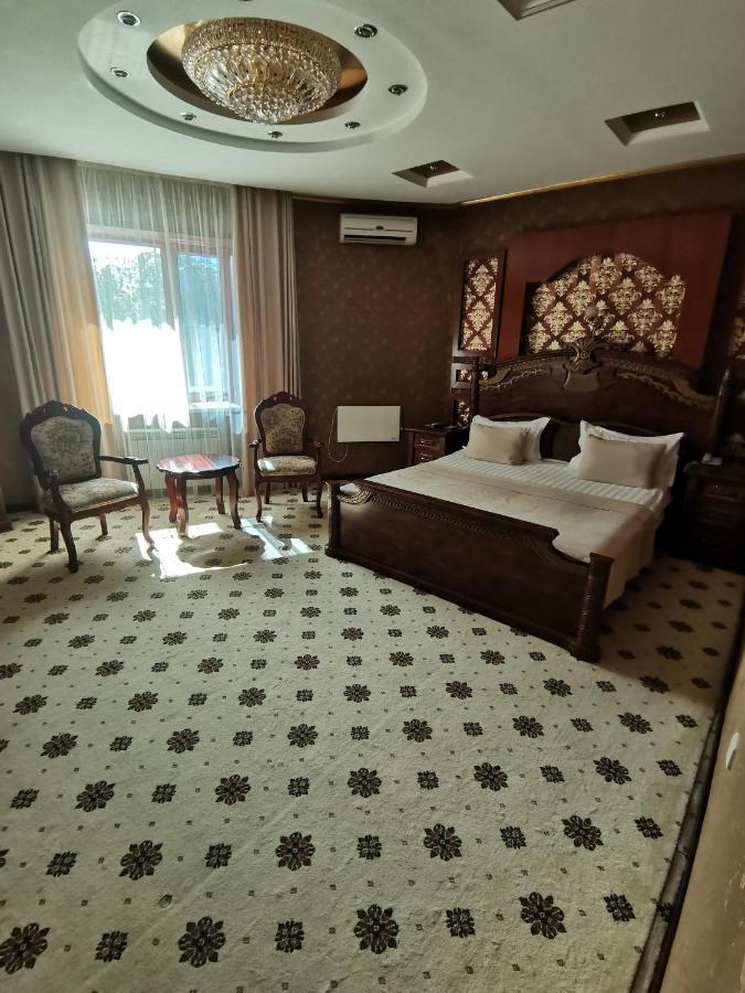 Altyn Adam Hotel Petropavlovsk Eksteriør bilde