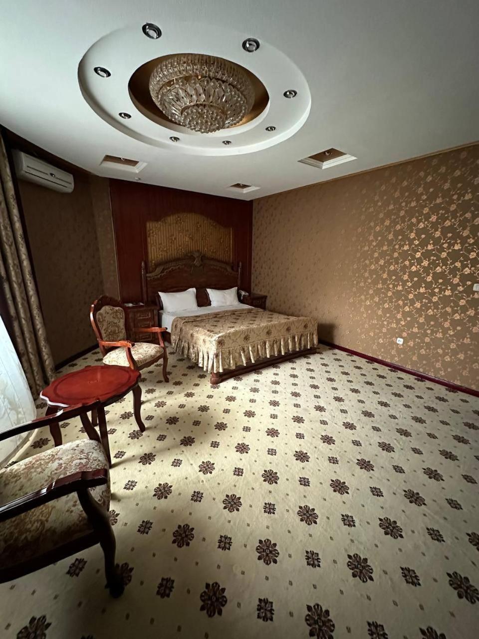 Altyn Adam Hotel Petropavlovsk Eksteriør bilde