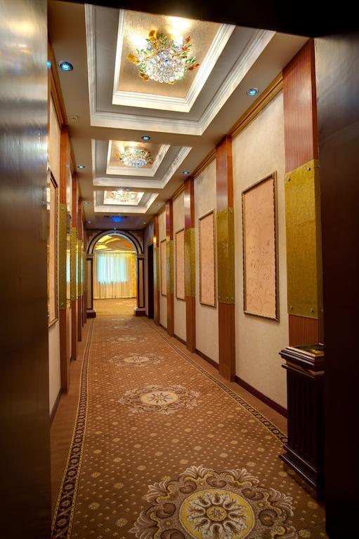 Altyn Adam Hotel Petropavlovsk Eksteriør bilde